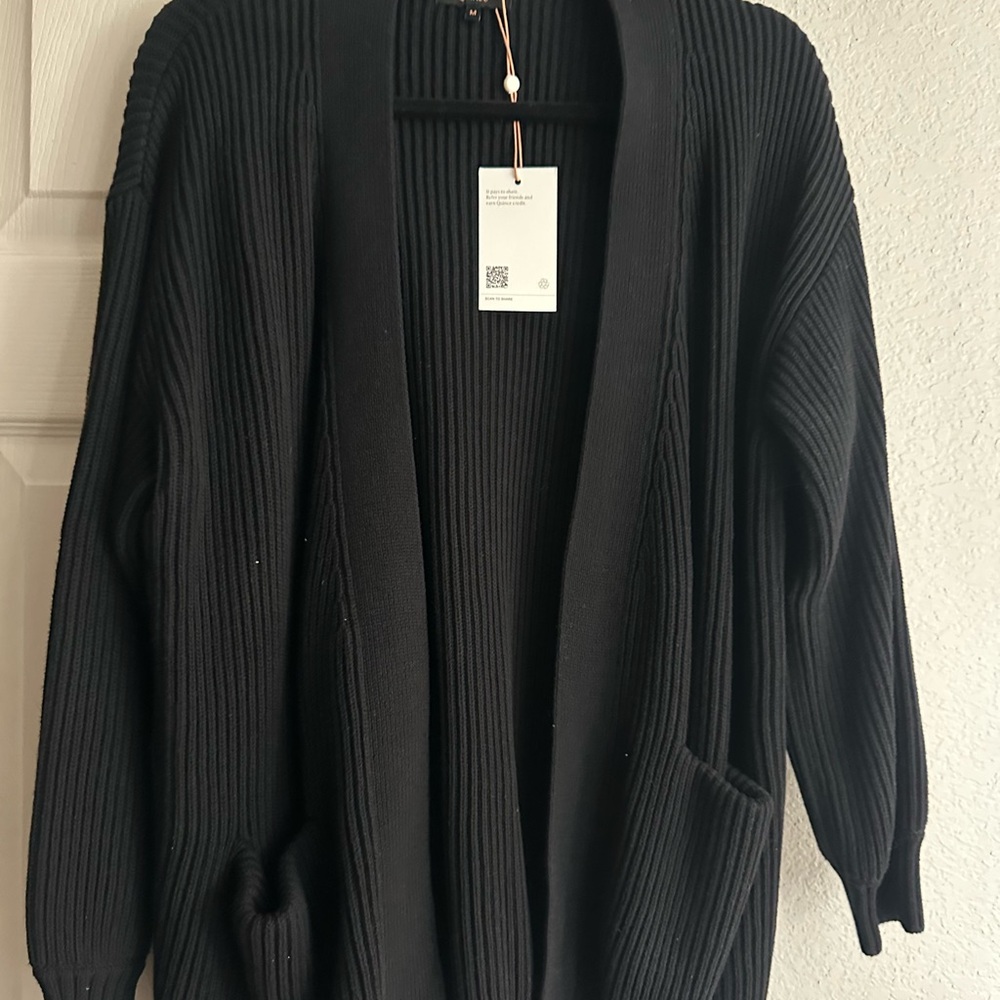 Quince black cardigan never worn with tags medium brand new